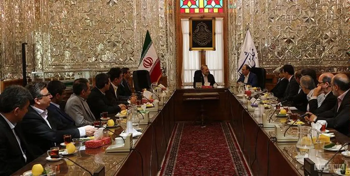 لاریجانی: کشتیرانی ایران از ظرفیت‌‌های جهت جذب سرمایه‌گذاری خارجی استفاده کند