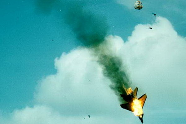 سقوط جنگنده F۷ در حوالی شهرستان نائین