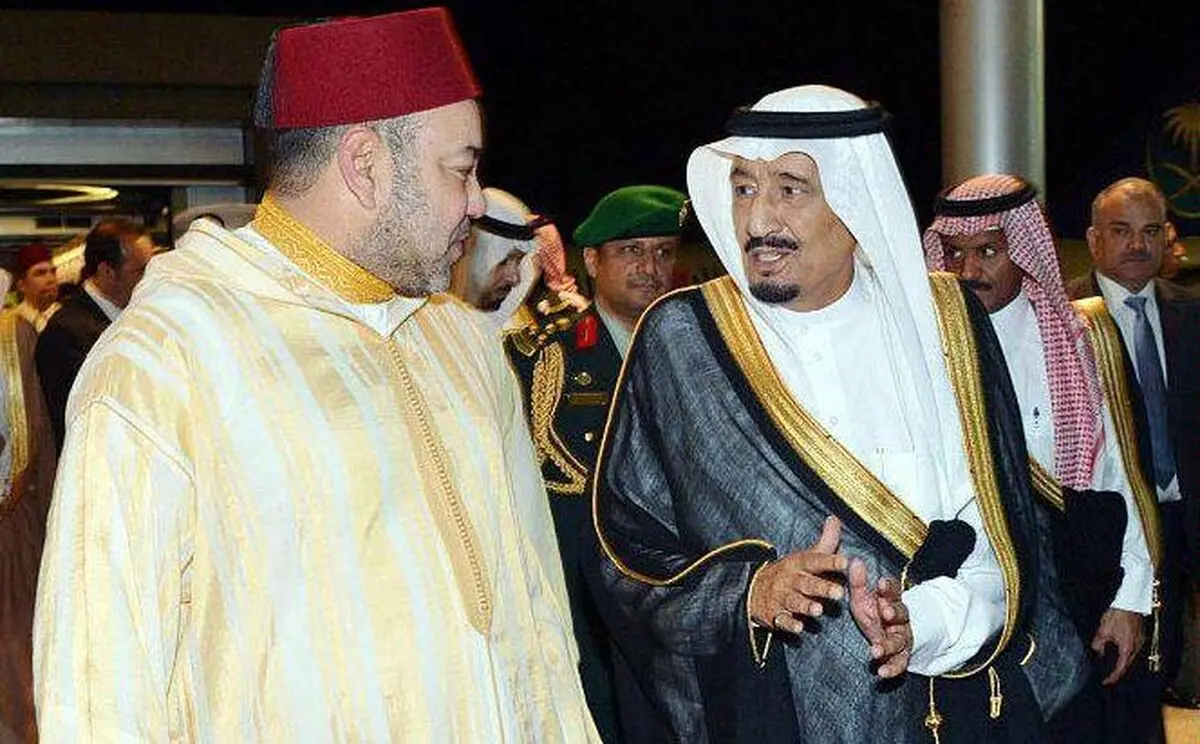 وقتی پادشاه مغرب آب را در هاون می‎کوبد