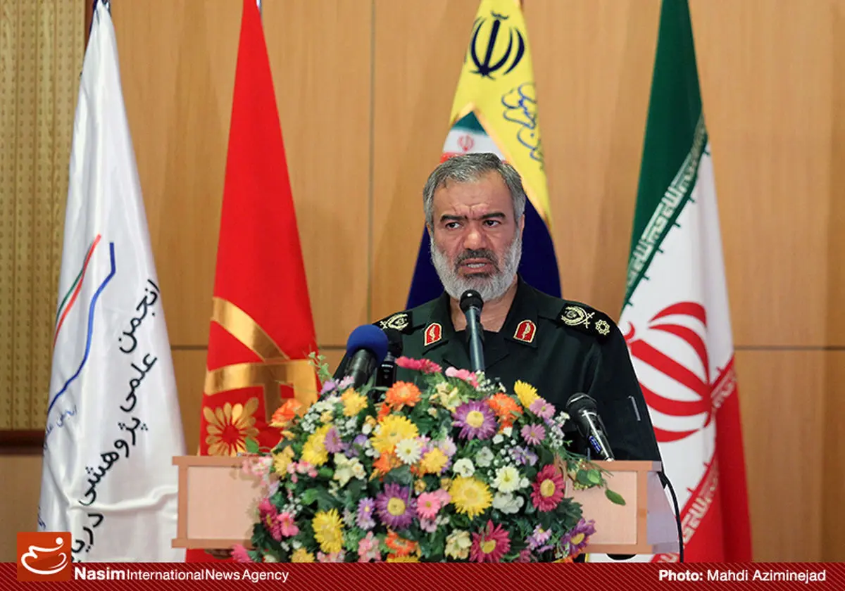 عده‌ای در داخل ۱۰ بار از یک کشور منطقه اسم می‌برند ولی حتی یک بار هم اسمی از آمریکایی‌ها نمی‌آورند در حالیکه پشت پرده مسائل آمریکا است