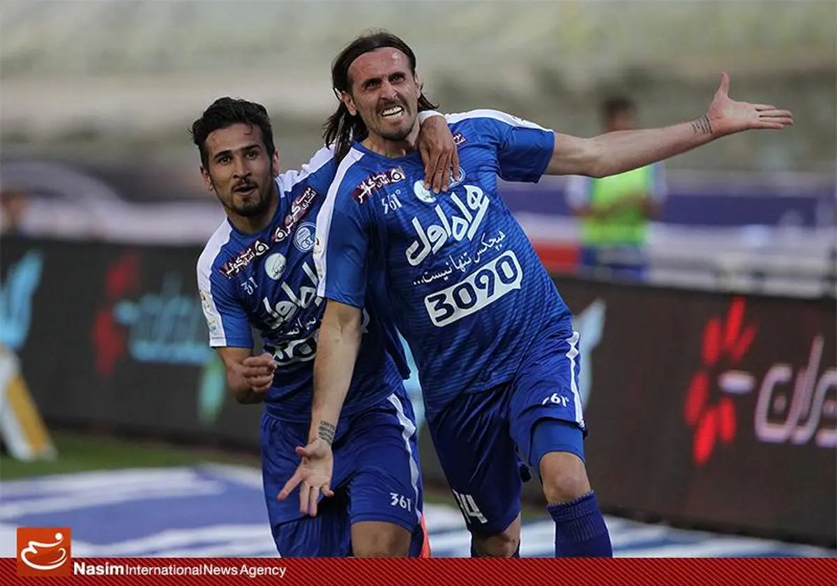 دیدار تیم استقلال تهران و سایپا کرج