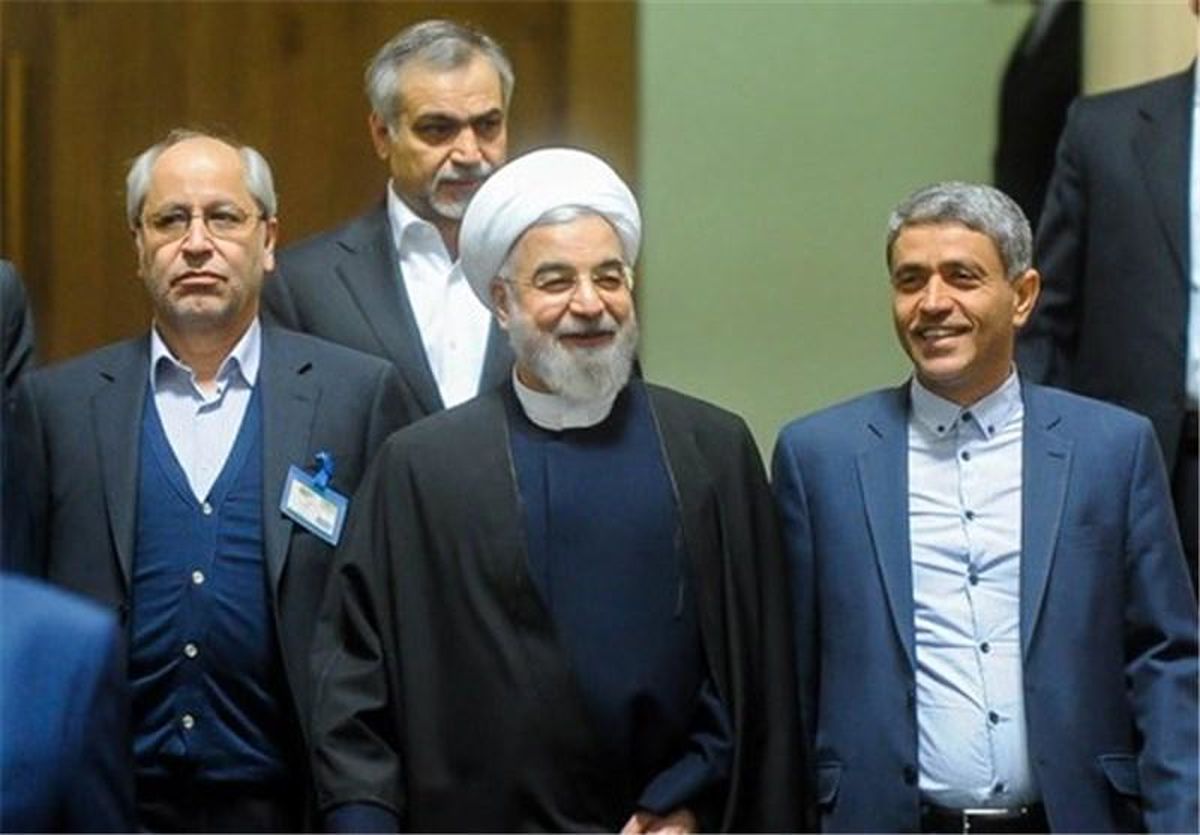نمره مردودی ۳۱ فعال اقتصادی به ۱۰۰۰ روز فعالیت دولت روحانی