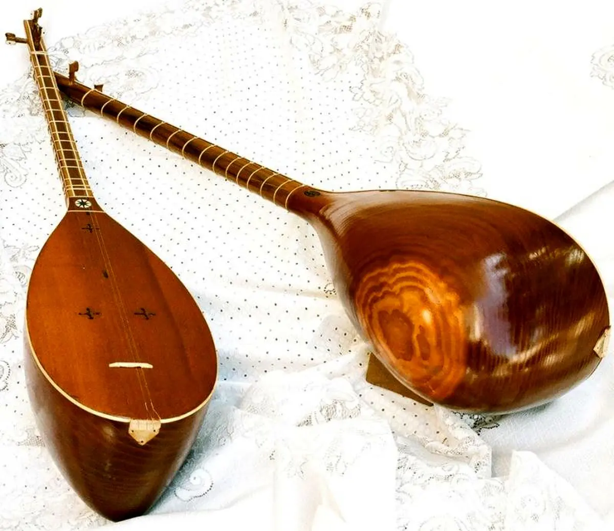 پس از ۴۰۰ سال تنبور آذری را احیا می‌‌کنیم / ساز عاشیق‌ها و قوپوز ریشه در تنبور دارد