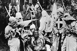 ظریف و کوکلاس کلان‌ها / وزیر خارجه هنرمندان ایرانی را با چه کسانی مقایسه کرد؟ +تصاویر (+۱۸)