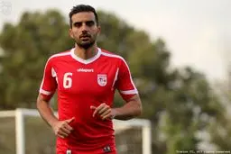 باشگاه ذوب‌آهن: عشوری بازیکن ما است و درباره‌اش تصمیم‌گیری می‌کنیم