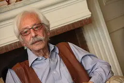 مدیران تلویزیون به طرح مسأله ایدز در آثار نمایشی توجه بیشتری نشان دهند