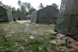 امکان حقوقی تعقیب قضایی استرالیا به دلیل اسکان پناهجویان در مانوس