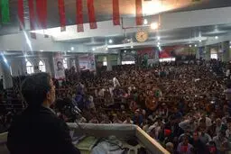 سلطه‌گران بین‌المللی آزادند اموال ملت‌ها را غارت کنند ولی آنها آزاد نیستند حق خود را استیفا کنند
