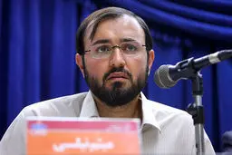 چطور ناشری که کتاب ضداخلاق، خانوده و اسلام تولید کرده امسال متراژ بیشتری در نمایشگاه می‌گیرد؟