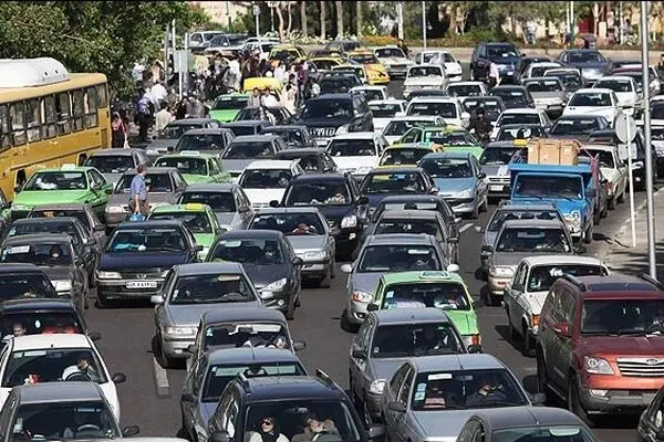 ترافیک سنگین در معابر بزرگراهی تهران