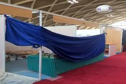 یک ساعت مانده به آغاز نمایشگاه کتاب و غرفه‌هایی که هنوز آماده نیست!