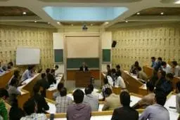 بیاینه بسیج دانشجویی دانشگاه امام صادق (ع) در پی اخبار کذب منتشر شده از جلسه بعیدی‌نژاد