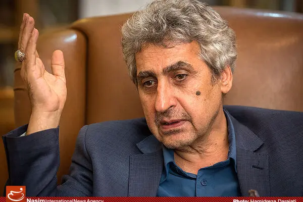 امام(ره)، همه چیز ما بود/ فیلم های جشنواره ای هیچ نفعی برای سینمای ما نخواهند داشت