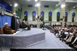 روحانی: اسلام‌ستیزان غربی، دوستان نادان و مزدوران وابسته لبه‌های قیچی ضربه به حیثیت اسلام هستند