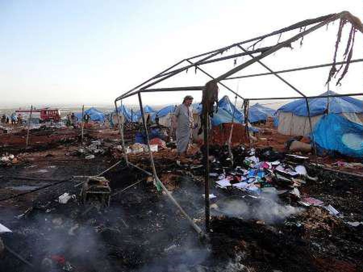 کشته شدن  ۲۸ نفر در حمله هوایی به اردوگاه آوارگان سوری