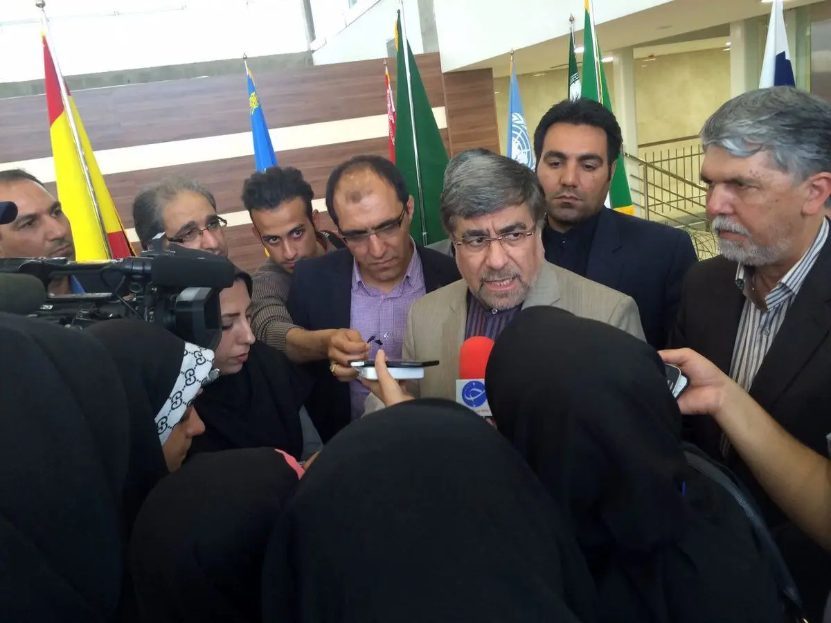 درخواست ارشاد از رهبر انقلاب برای حضور در نمایشگاه/ از دستگیری هفت بازیگر خبری ندارم