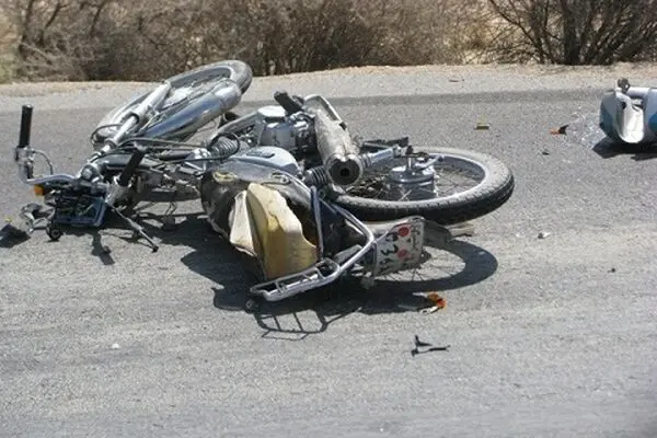 تصادف مرگبار اتوبوس با موتور