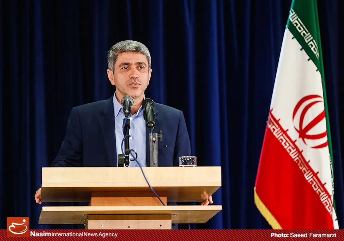 قیمـت‌ها کماکان در حال افزایش است/ سال ۹۴ یکی از سخت‌ترین سال‌های اقتصادی پس از انقلاب بود