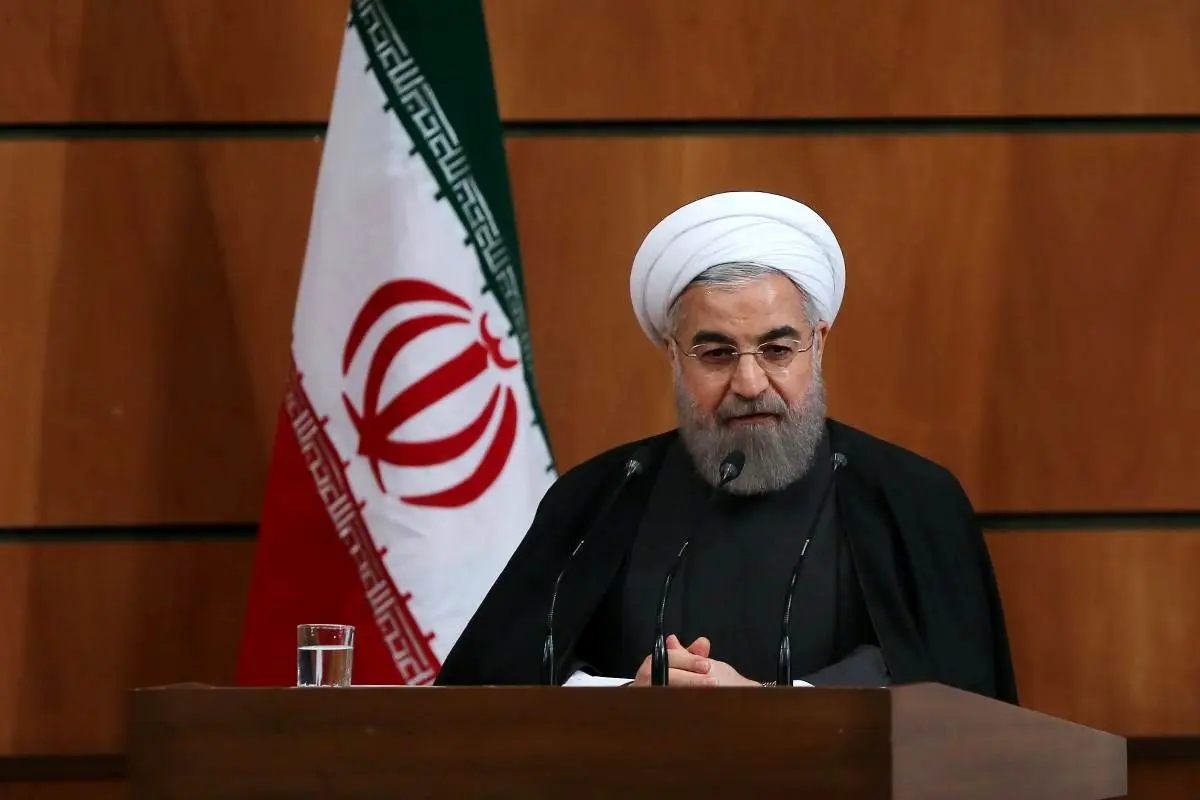 آقای رئیس‌جمهور! بار خدا روی زمین نمی‌ماند