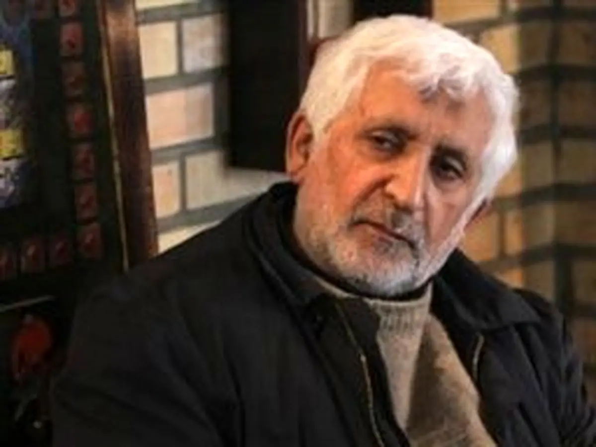 آرزو می کنم مردم وقت خود را به مطالعه کتاب اختصاص بدهند