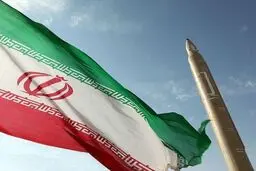 ایران موشک بالستیک ۲ هزار کیلومتری با خطای ۸ متر تست کرد/ تکنولوژی اژدر حوت را فقط روسیه دارد