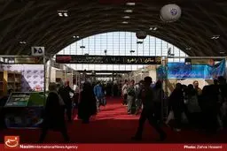 رضایت نسبی ناشران از استقبال مردم/ اشتیاق تماشای فوتبال بیشتر از خرید کتاب