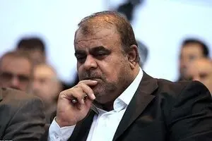 قاسمی: سیاست‌های دولت یازدهم اقتصاد کشور را به مرز فاجعه کشانده/ دولت روحانی کارگران را بیکار و کارخانه‌ها را تعطیل کرد