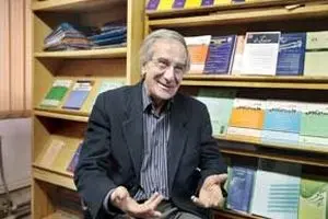 درخشان: در قراردادهای جدید نفتی، پای شرکت‌های بزرگ با سوابق استعماری به کشور باز می‌شود