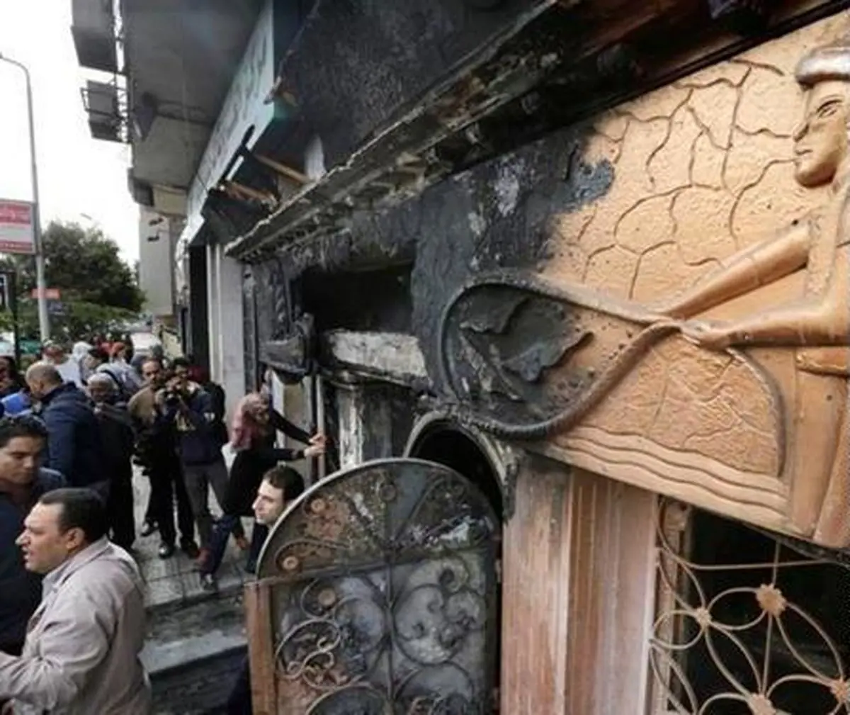 آتش سوزی در "قاهره"، ۵۰ مجروح بر جای گذاشت