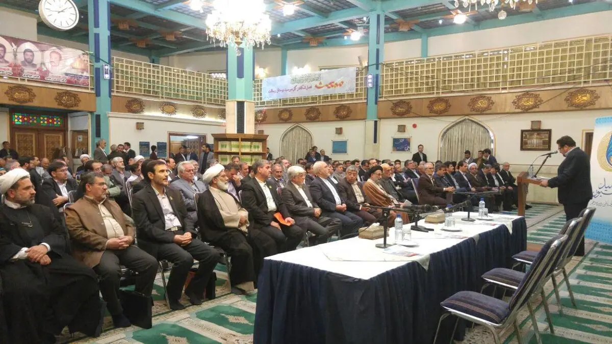 تمدید حاشیه‌نشینی؛ با پوست موز دولت یا لابی لاریجانی؟
