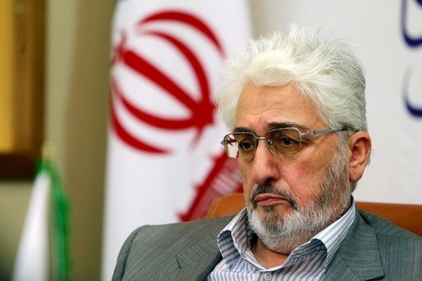 فیلم:: گلایه رئیس اتحادیه آهن فروشان از دولت روحانی: ۱۵ کارخانه تعطیل شد؛ واردات زیاد است/ جهانگیری گفت منتظر نباشید!