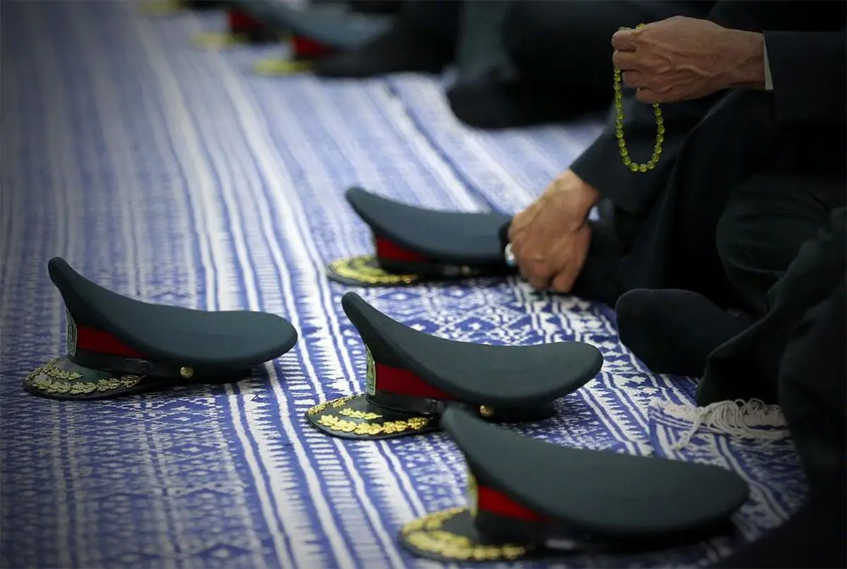 نماهنگی از دیدار فرماندهان ناجا با رهبر معظم انقلاب