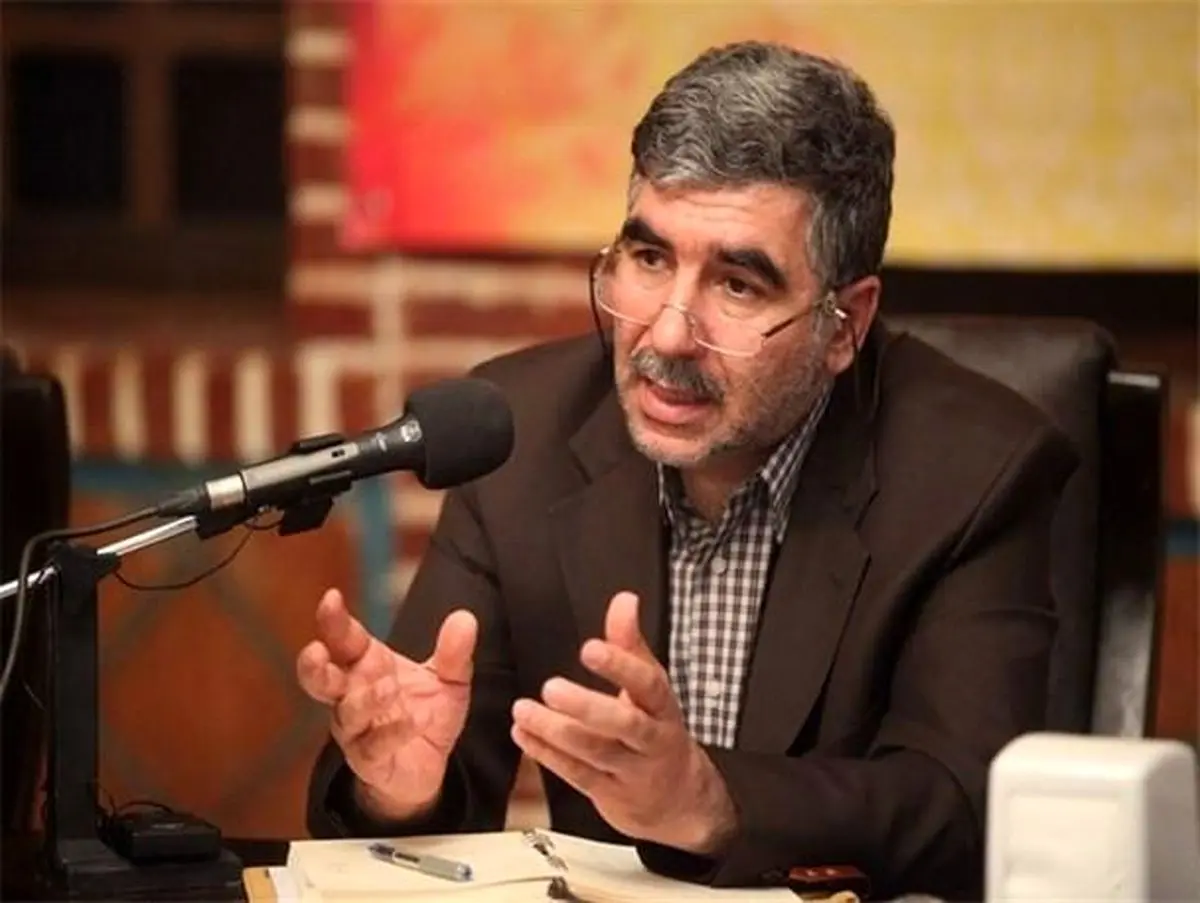 فرزاد حسنی تفاوتی میان صراحت و توهین به دیگران قائل نیست!