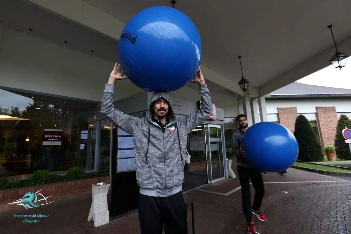 دو جلسه تمرین توپی در دستور کار شاگردان لوزانو