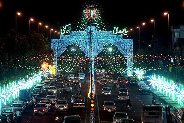 نورآرایی خیابان‌های اصلی تهران با ۹۵ هزار متر ریسه اشکی