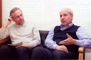 چرا مسعود نیلی شش ماه است که سکوت کرده و مقاله نمی‌نویسد؟