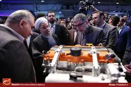 آشفتگی در بازار خودرو/ خودروسازان با کاهش عرضه قیمت‌ها را بالا بردند