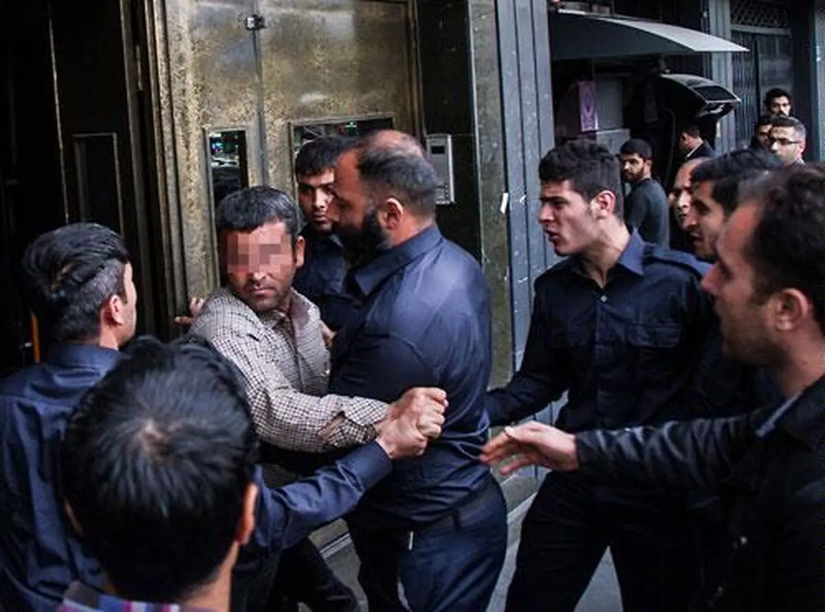 مصدومیت ۱۸۰ نفر در نزاع دسته‌جمعی در چهارمحال و بختیاری/ واژگونی پژو ۴۰۵ با ۱۷ مسافر