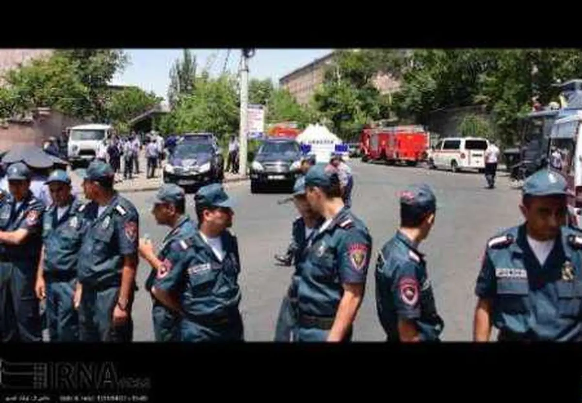 آزادی گروگان‌ها در ارمنستان و ادامه مقاومت مردان مسلح