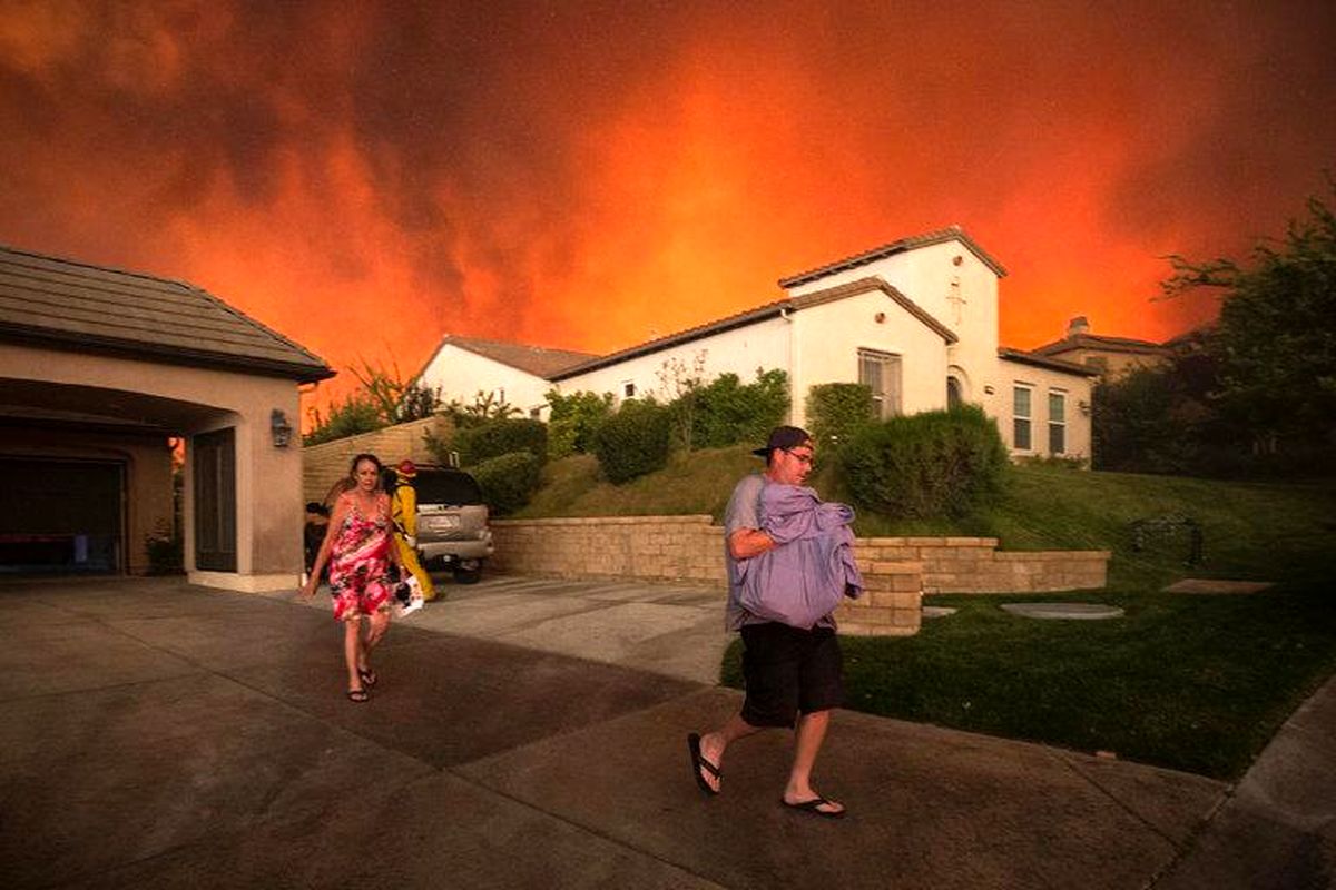 ادامه آتش‌سوزی در جنگل‌های کالیفرنیا