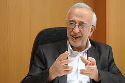 روحانی فکر می‌کرد با برجام مشکلات اقتصادی نیز حل می‌شود/ روحانی نباید همه تخم مرغ‌ها را در سبد برجام می‌گذاشت
