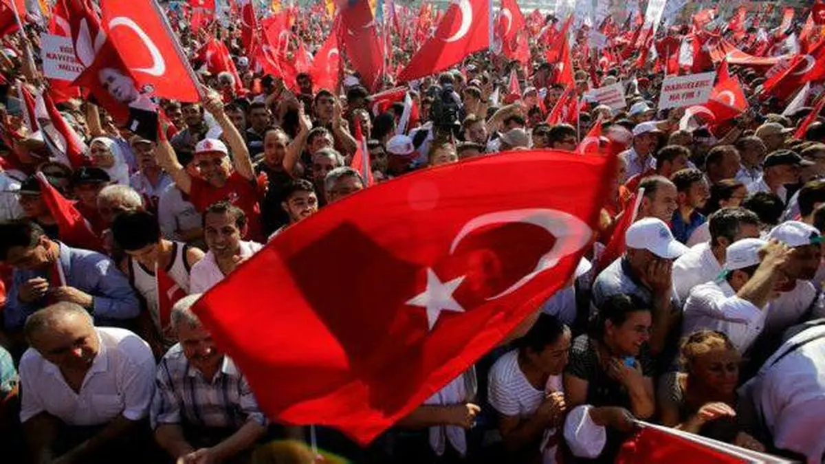 تظاهرات بزرگ دموکراسی‌خواهی در ترکیه