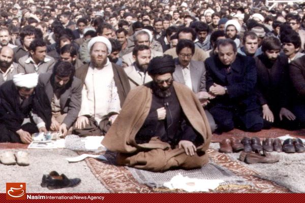 اقامه‌کنندگان نمازجمعه تهران در آغازین سال‌های تاسیس نظام