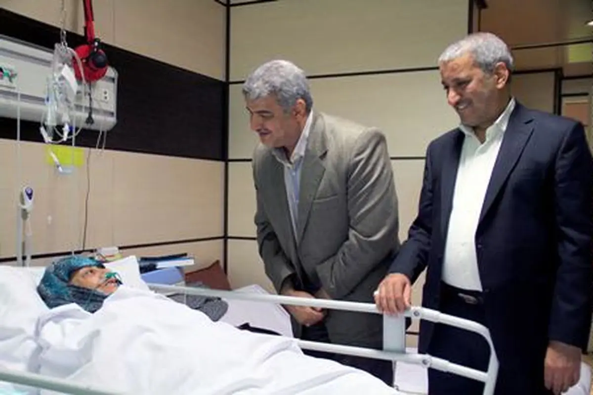 نمایندگان هاشمی رفسنجانی از مرضیه دباغ عیادت کردند