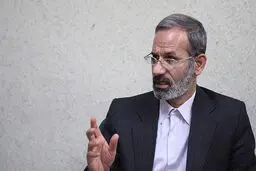 تعویق دادگاه شیخ عیسی قاسم، یک پیروزی برای مردم بحرین است/ آل خلیف نگران پیامدهای حکم است