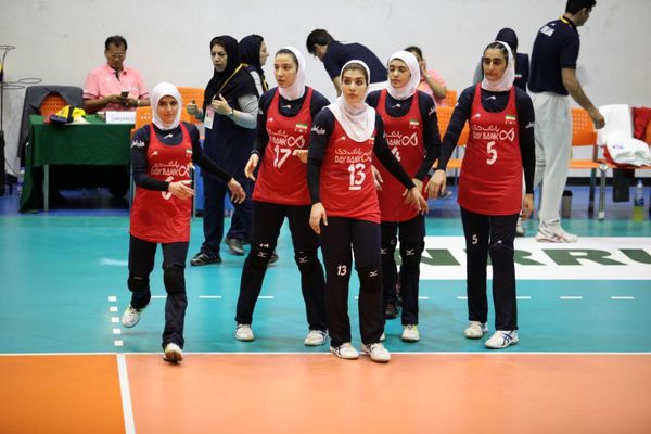 دختران والیبال ایران در آغاز مرحله دوم استراحت کردند