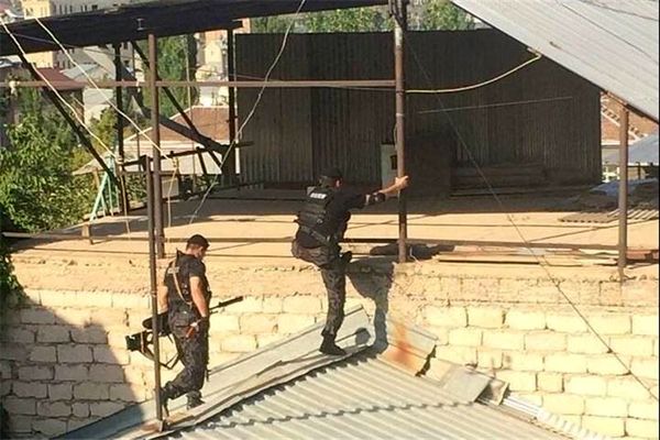 درگیری شدید افراد مسلح و پلیس ارمنستان