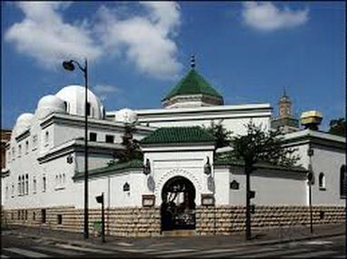 ۲۰ مسجد در فرانسه بسته شدند