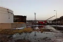 آتش پتروشیمی بیستون به‌طور کامل مهار شد + تصاویر