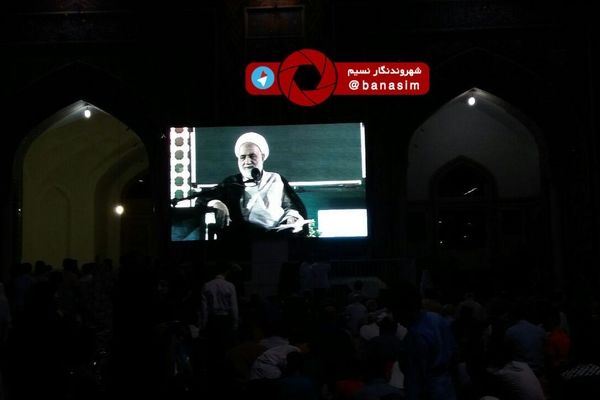 عکس خبری :: منبر آقای قرائتی در شب شهادت امام صادق ع در صحن جامع رضوی